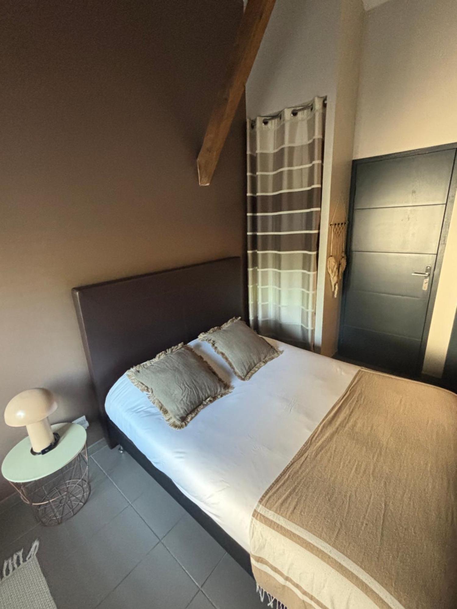 Demeure & Dependance - Chambres D'Hotes Depuis 2012 ตาสแซ็ง-ลา-เดอมี-ลูน ภายนอก รูปภาพ