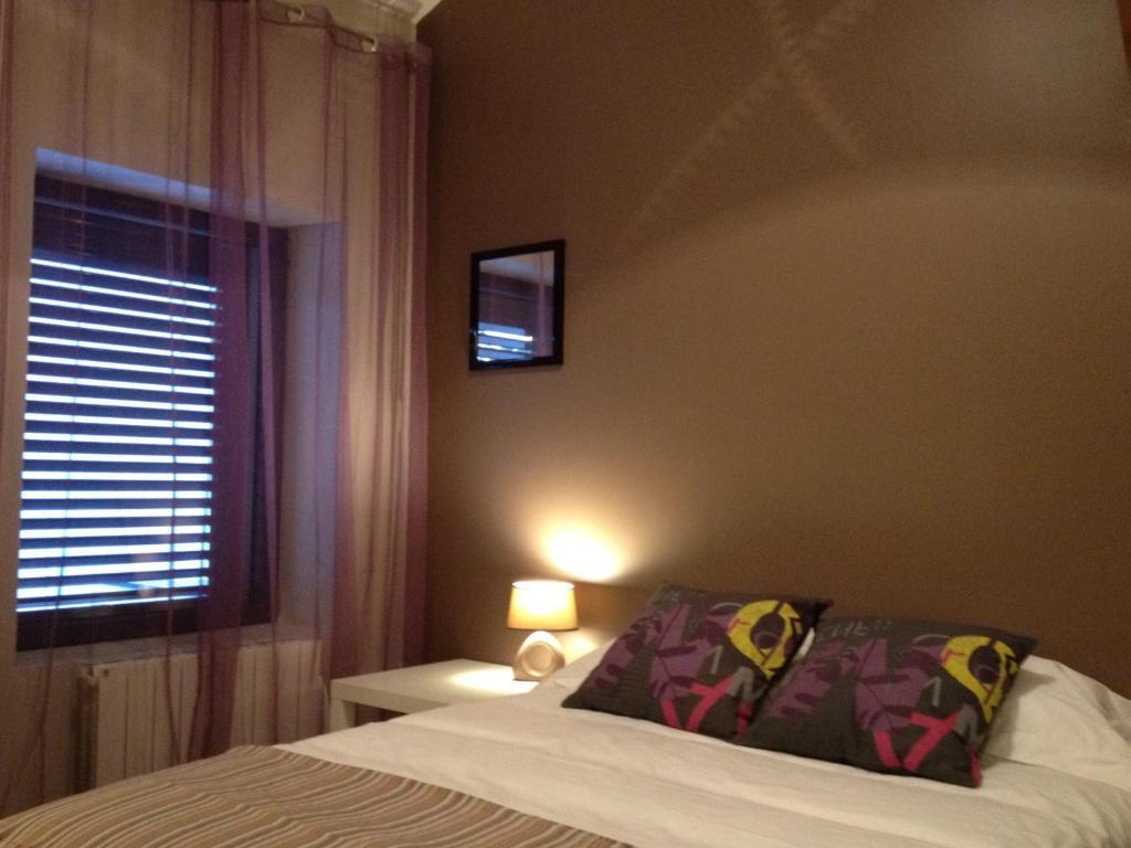 Demeure & Dependance - Chambres D'Hotes Depuis 2012 ตาสแซ็ง-ลา-เดอมี-ลูน ห้อง รูปภาพ